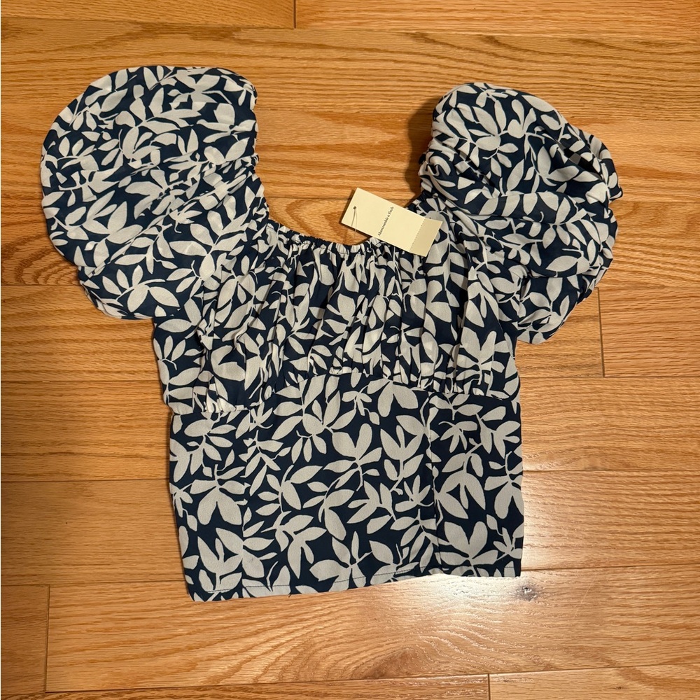 NWT Abercrombie shirt